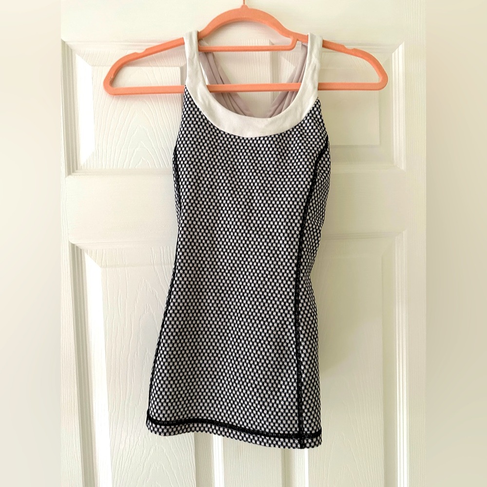 Lululemon - Tank - Crossback - Black and White Size 6
